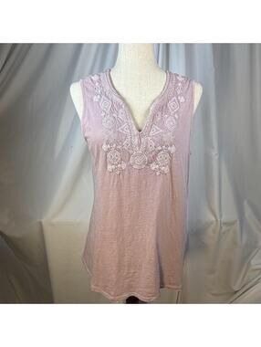Lucky Women's Dusty Pink Embroidered V-Neck Sleeveless Top M Feminine Layer